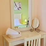 Elaia Boutique Pensionat 4*
